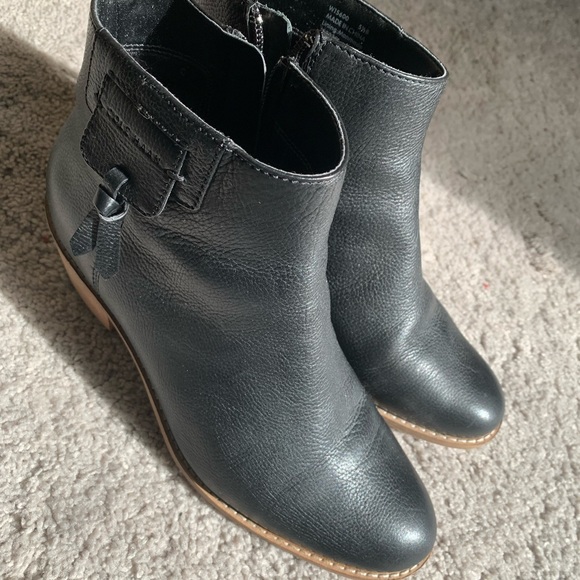 Cole Haan- Womens Booties size 5.5 - Picture 3 of 5